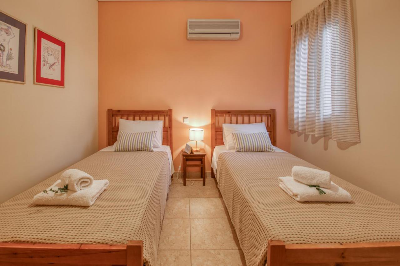 Dimeli Junior Apartment At The Beach Barbati Dış mekan fotoğraf