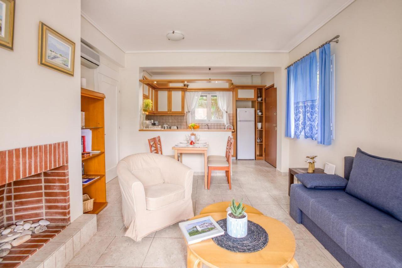 Dimeli Junior Apartment At The Beach Barbati Dış mekan fotoğraf